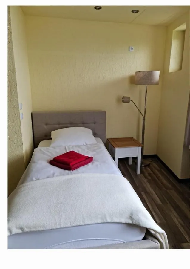 Dein Hotel Hamburg 0*,